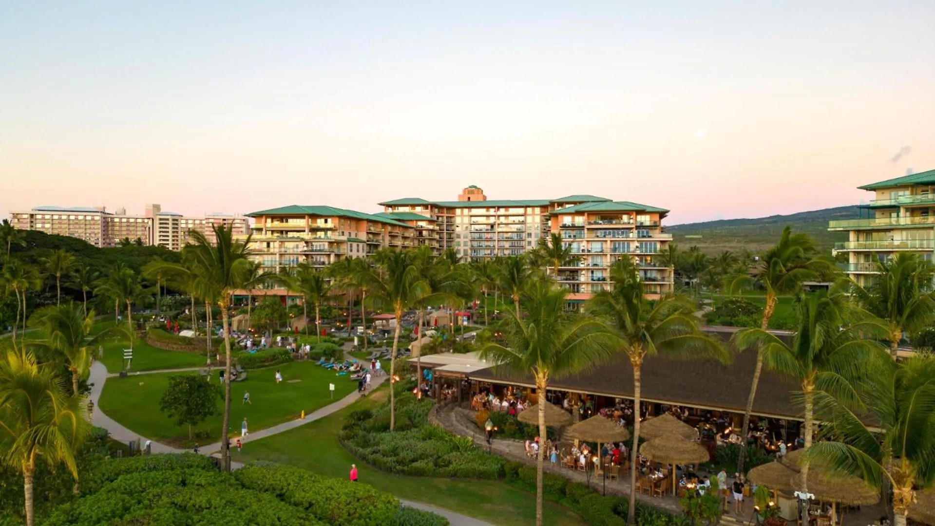 Kbm Resorts Spacious 4-Bedroom Honua Kai Collection Multi Unit Listing Same Floor Ocean Views 2 Free Rental Cars Hkk-24245 Kaanapali